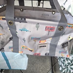 Medium Utility Tote in cactus campers